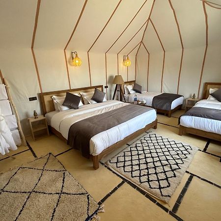 Desert Luxury Camp เมอร์ซูกา ภายนอก รูปภาพ