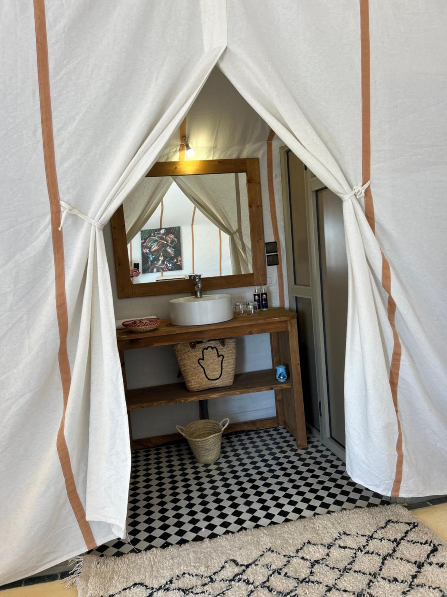 Desert Luxury Camp เมอร์ซูกา ภายนอก รูปภาพ