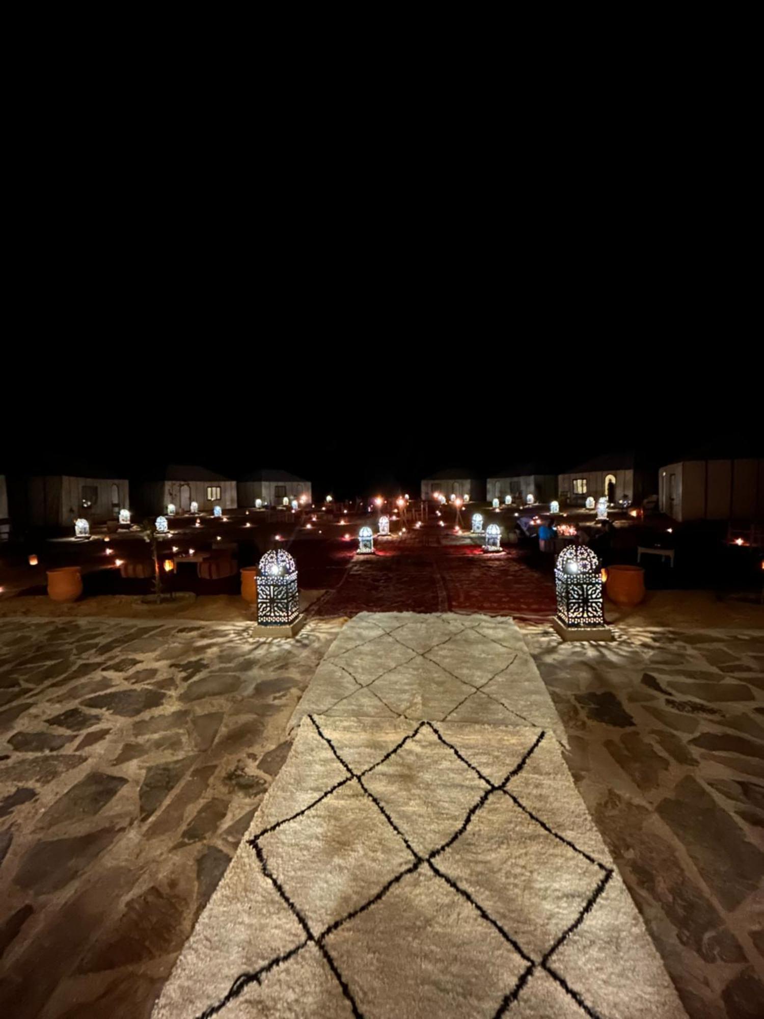Desert Luxury Camp เมอร์ซูกา ภายนอก รูปภาพ